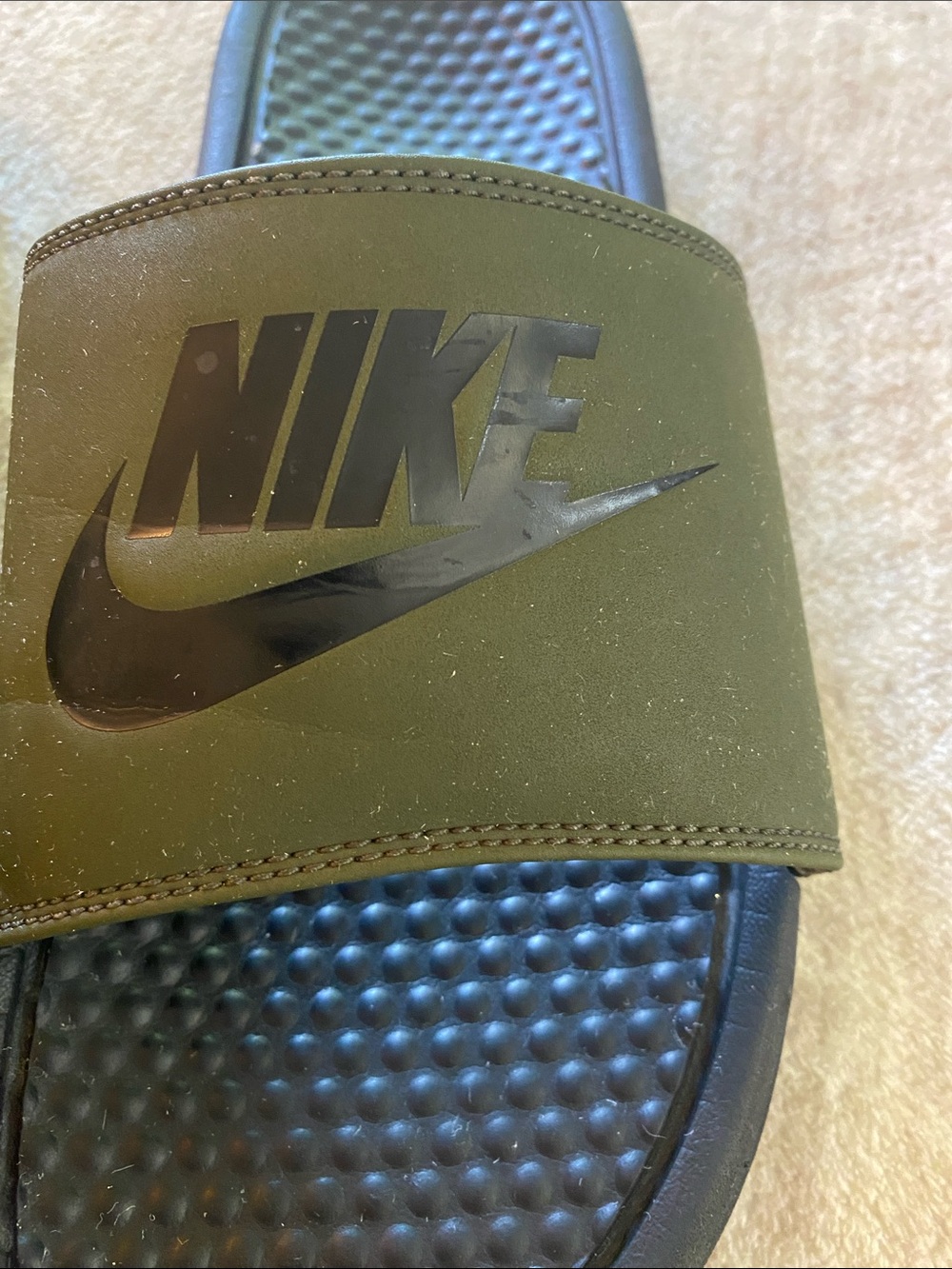 Nike Green and Black Slide Sandals - Picture 5 of 5